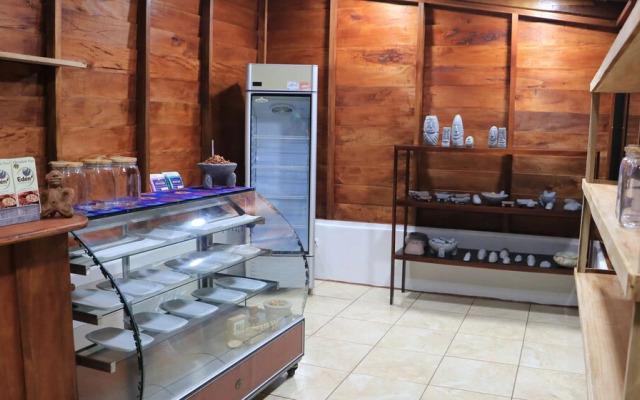 Eden Organic Farm & Bungalows