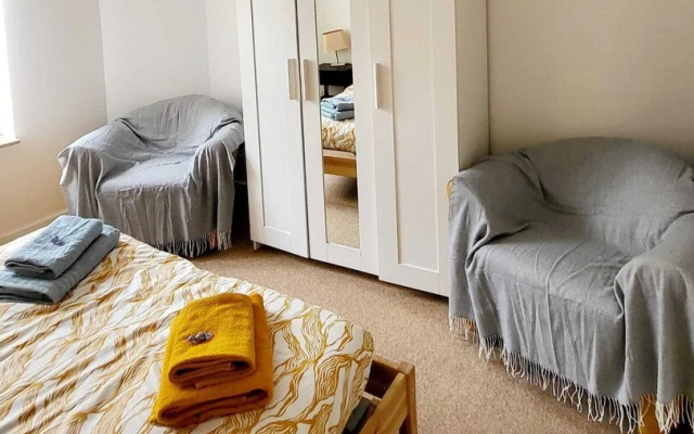 Charming 1-bedroom Appartment Near Nato