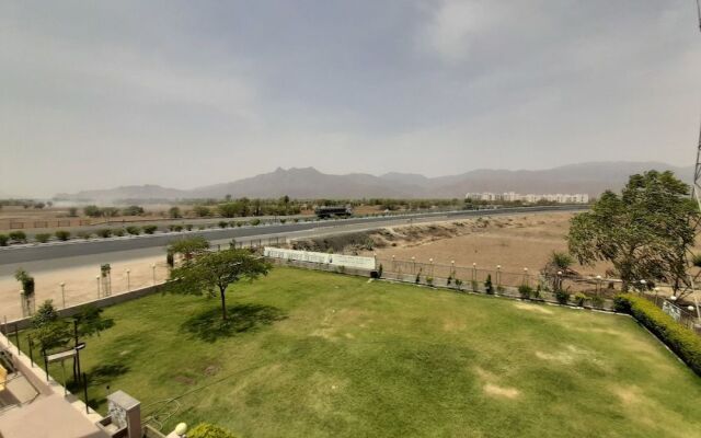 Amar Palace -A Heritage Hotel