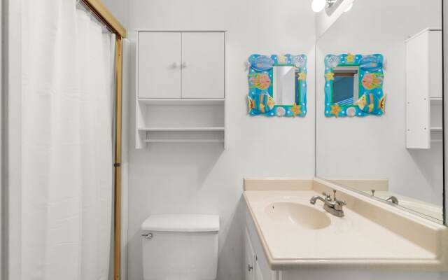 Parkdale Home by Vtrips