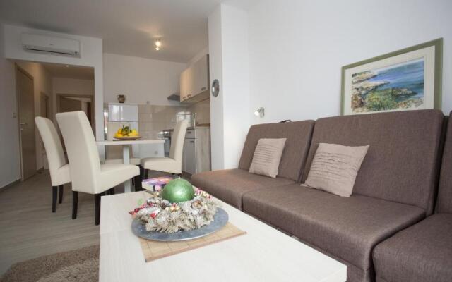 Apartments Bota