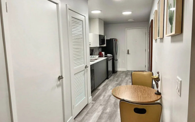 Melrose Rooftop Boutique Residences