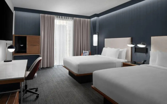 Courtyard By Marriott Calgary Downtown