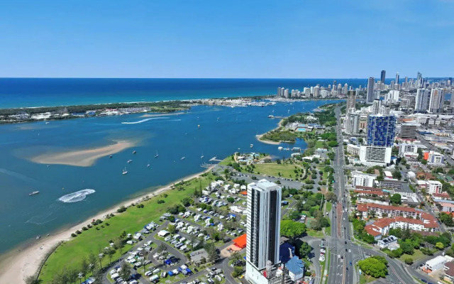 Marine Quarter Apartments by CLLIX