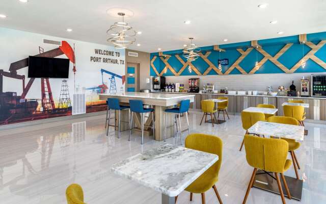 Clarion Pointe Port Arthur-Beaumont South