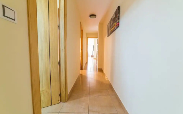 Calle Cuesta | 6  Pax | Second Line | 2331-AW