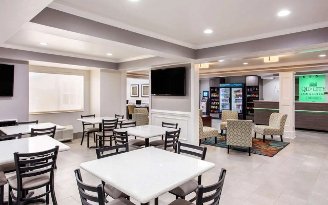 Quality Inn & Suites