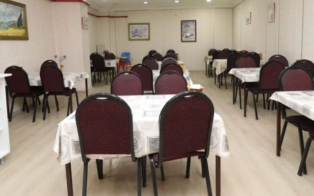 Pera City Hotel