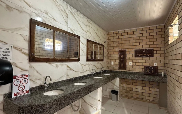 Pousada Cardoso Surf Camping - Laguna - SC