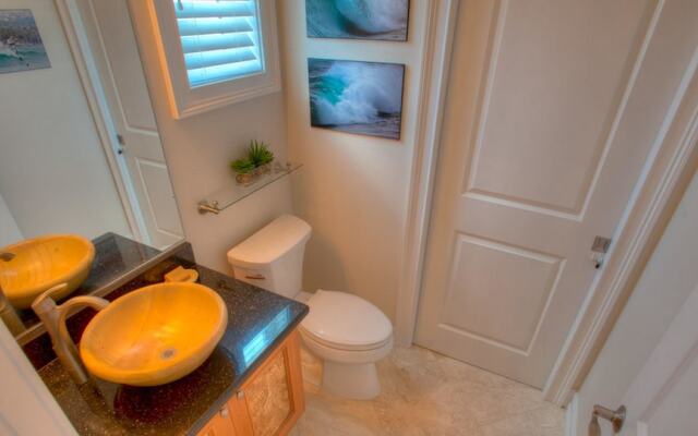 The Blue Horizon Apartment 9