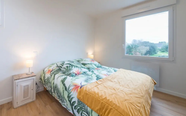 Holiday Home in Landeda Near Sandy Beaches