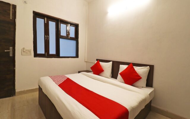 OYO Flagship 39677 Haiderpur Road