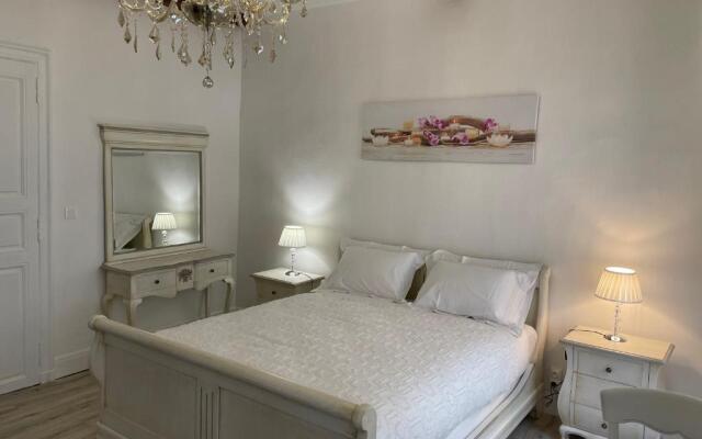 Maison du Cloitre Couvent des Carmes