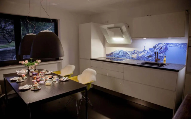 the birdy mountains luxury lodge