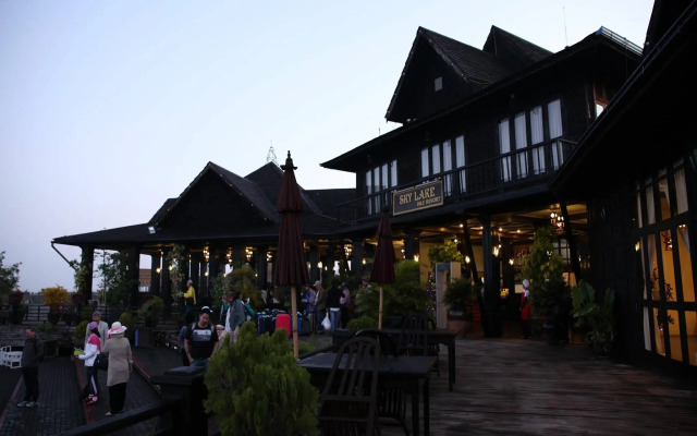 Sky Lake Inle Resort
