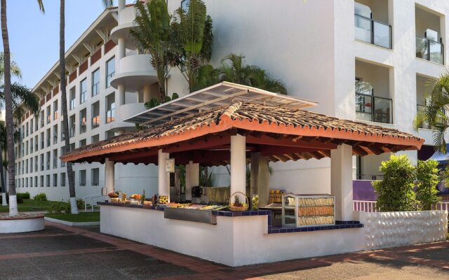 Vamar Vallarta Marina & Beach Resort