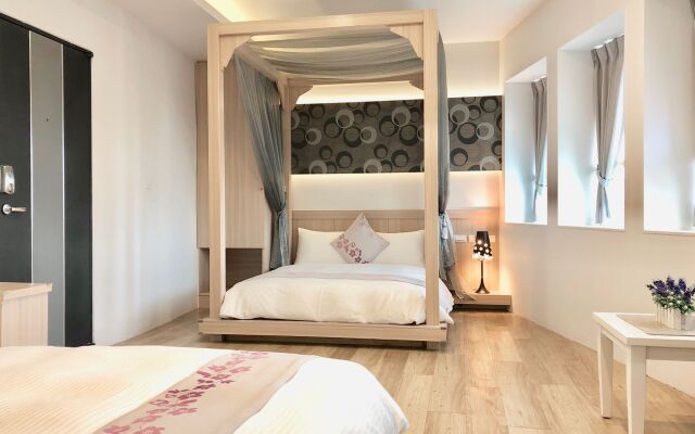Honey House B&B