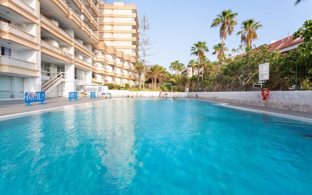 Close to the Sky Apartment, Surrounded by Beaches