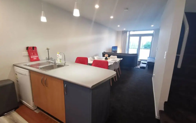 Ronayne Jimp Townhouse - Central Auckland