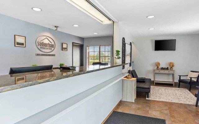 Suburban Studios Clarksville-Louisville North