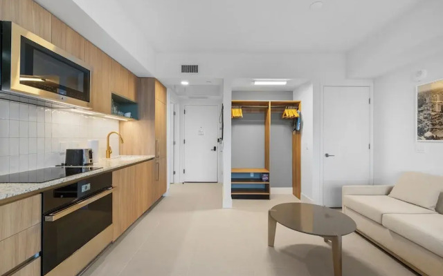 Panoramic City Views Studio in Miami
