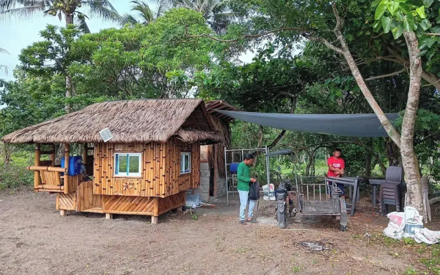 The Waves at Socorro Baler- Hotel A