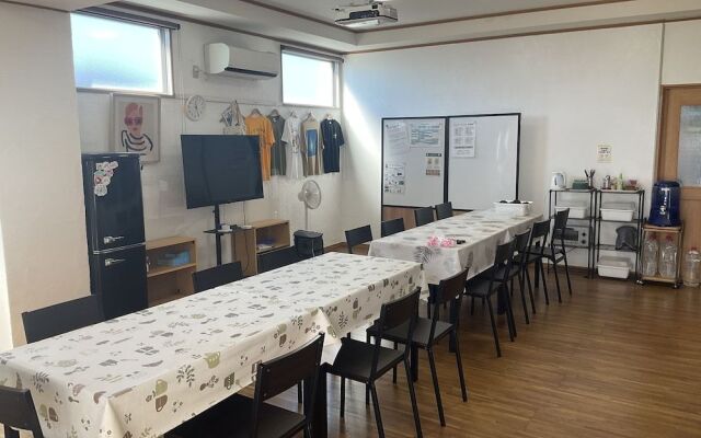 Guesthouse Koizumi - Hostel