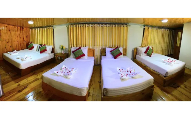 Railroad Hotel Kalaw