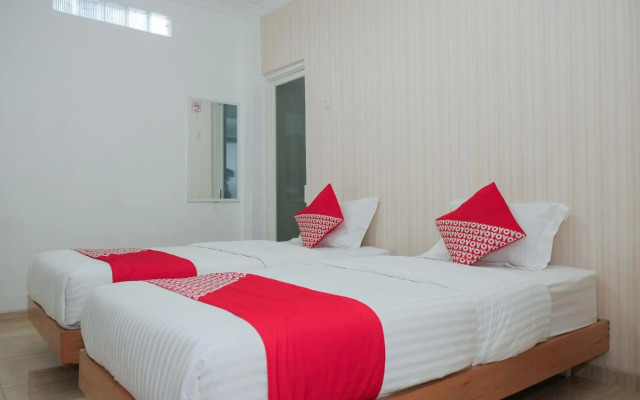 OYO 1454 111 Residence