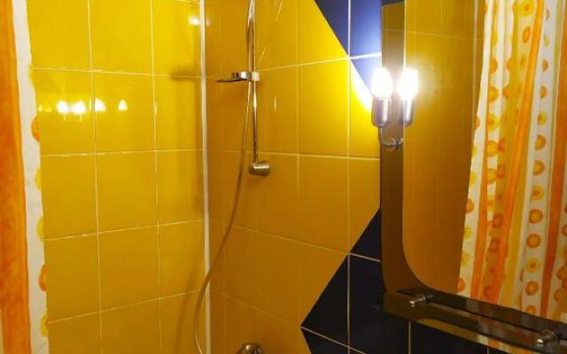 Kvartira posutochno r-n zhd Vokzala O9Z22727ІІ