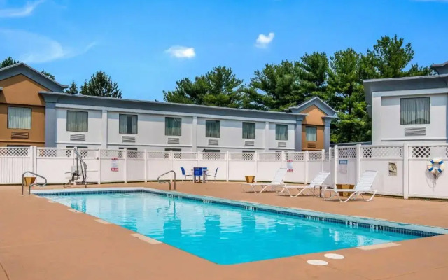 Motel 6 Chambersburg