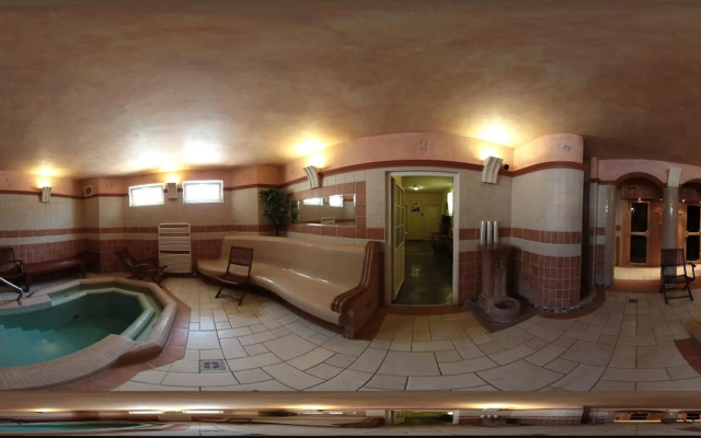 Levay Villa Hotel