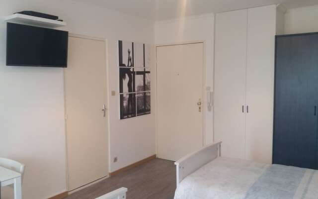 Studios near Basel Airport - RM 110