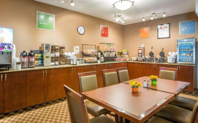 Comfort Inn & Suites