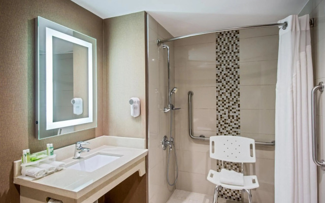 Quality Inn & Suites Regina Downtown