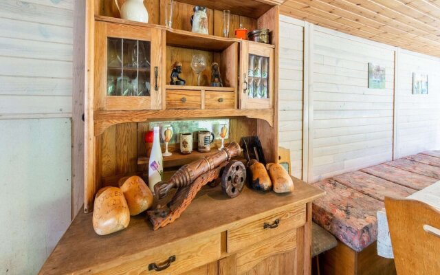 Pretty House in the Ardennes With Swimming Pool & Games Room