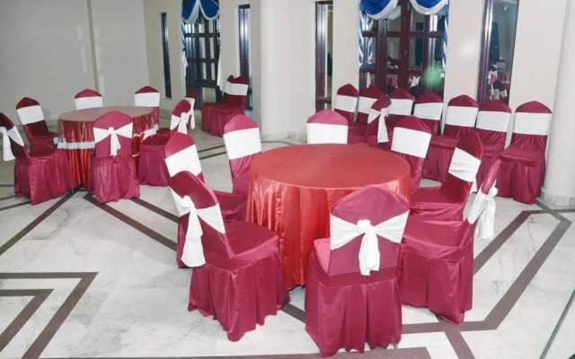 OYO Rooms Bhootnath Market