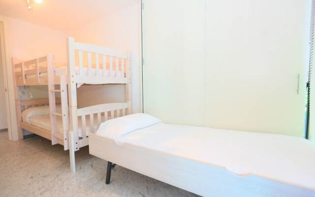 Apartamento Moderno Para 5 Personas en Cambrils
