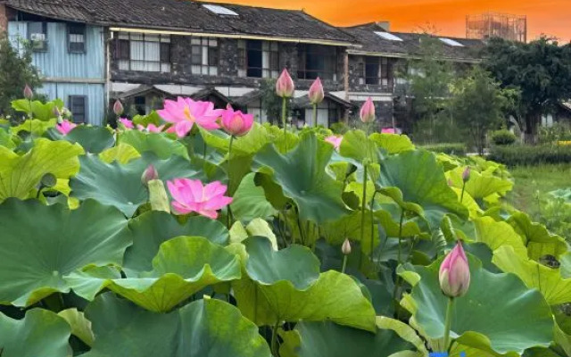 Puzhehei Mingsu · Mountain View Sunset Hotel (Puzhehei Scenic Area Qinglongshan Branch)