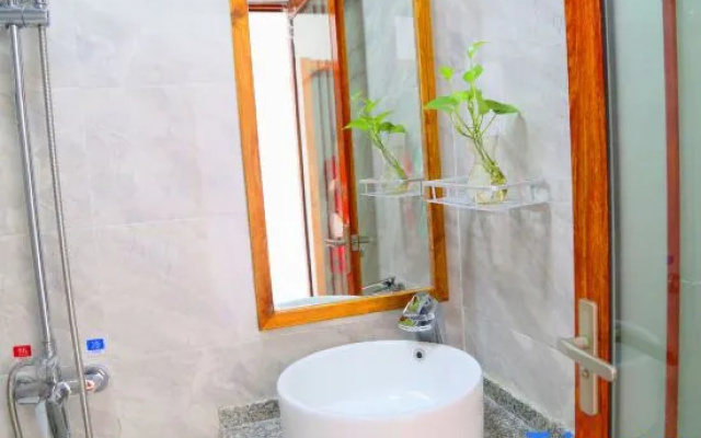 Yilv Yangguang Hotel – Bathroom – Zhangjiajie