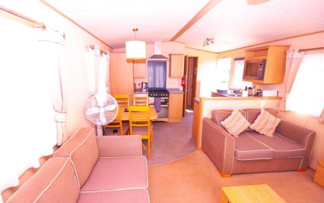 Caravan by Camber Sands 2