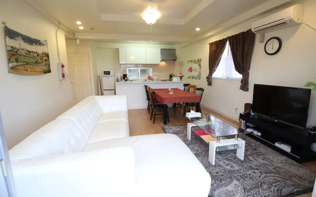 JQ Villa Okinawa Yaka