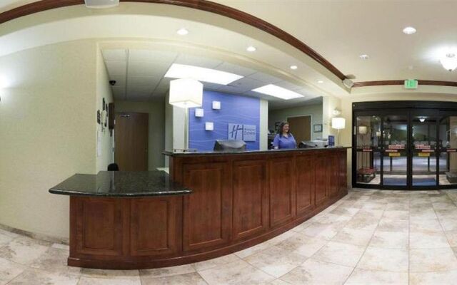 Days Inn & Suites Parachute