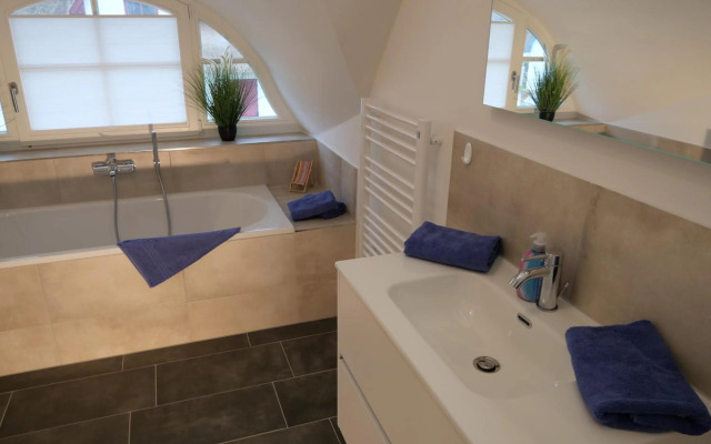 Neu! Haus "Emma" mit Sauna uWallbox