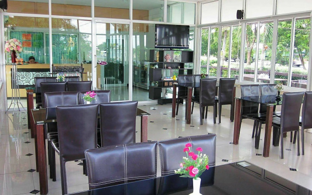 Fah Pround Fon Hotel