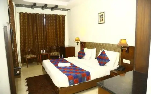 Hotel Smart Inn 2 by Royal Collection