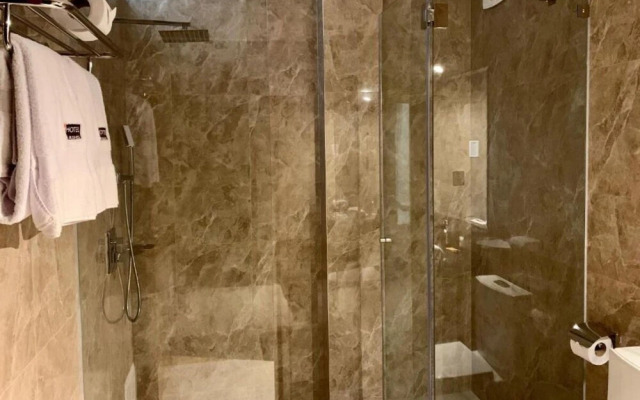 Sm Hotel Plus