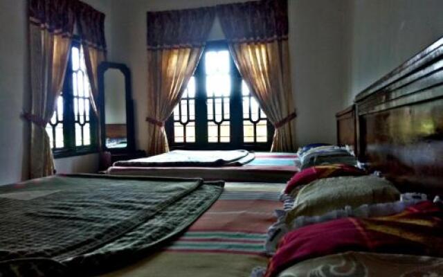 Dayananthan Inn Rest