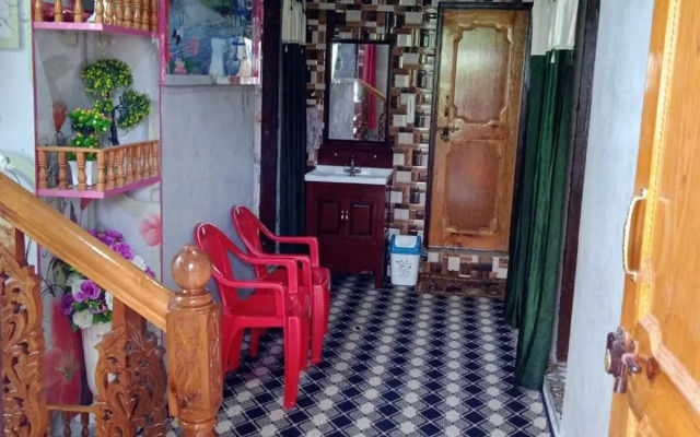 POP 92683 Tabasum Homestay