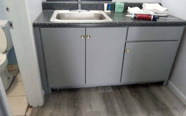 Budgetel Inn & Suites